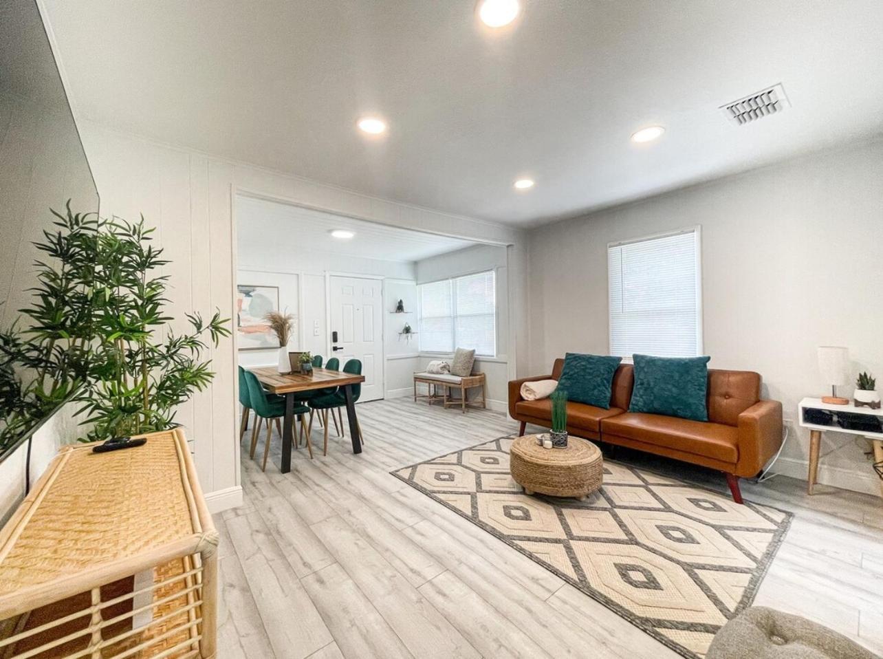 טאמפה Homey Cozy Newly Renovated Stylish&Chic 7 Guests מראה חיצוני תמונה